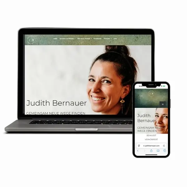 Laptop mit von mir erstellten Website Judith Bernauer
